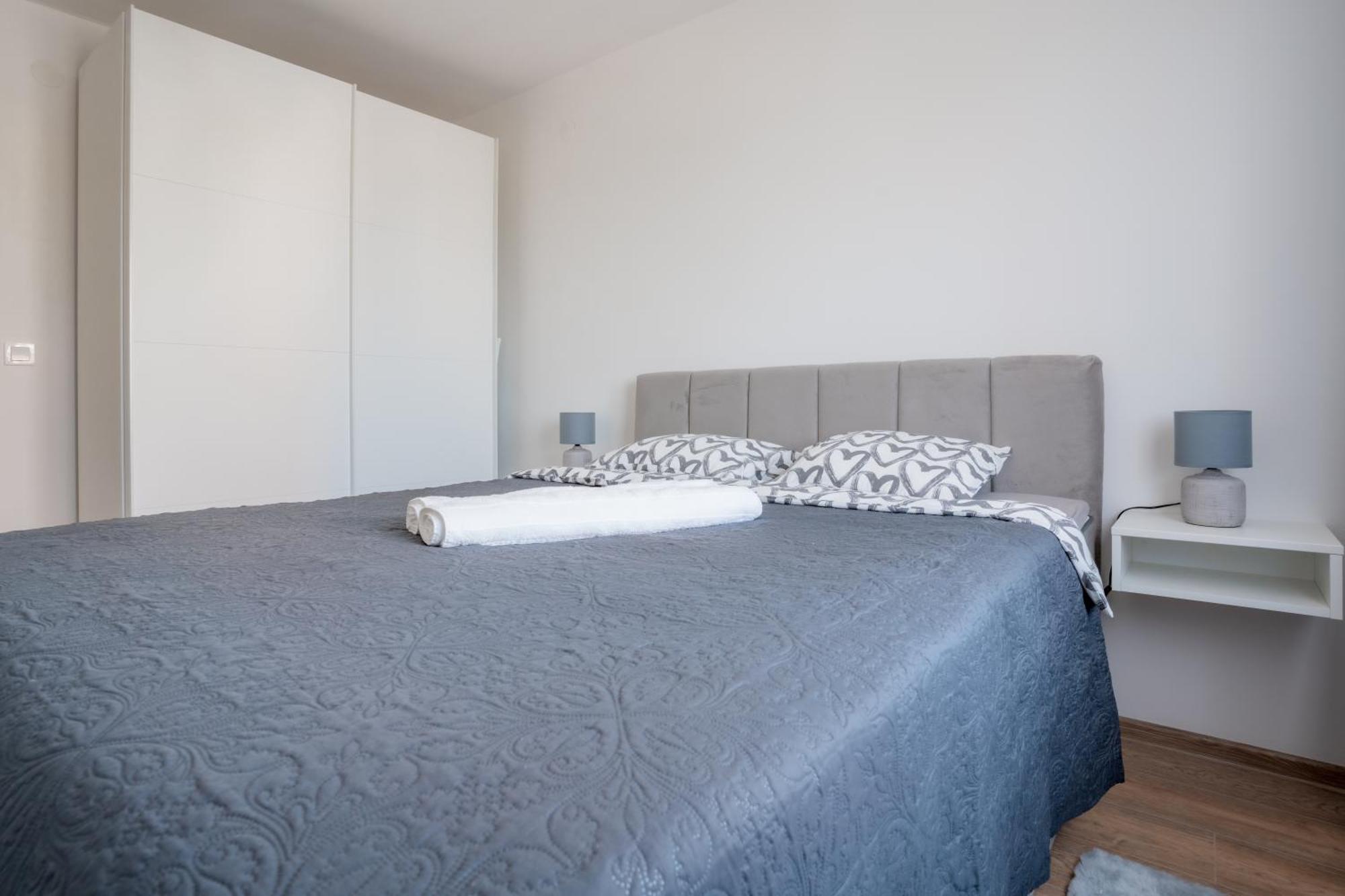 Apartman Sanda Vukovar Exteriör bild