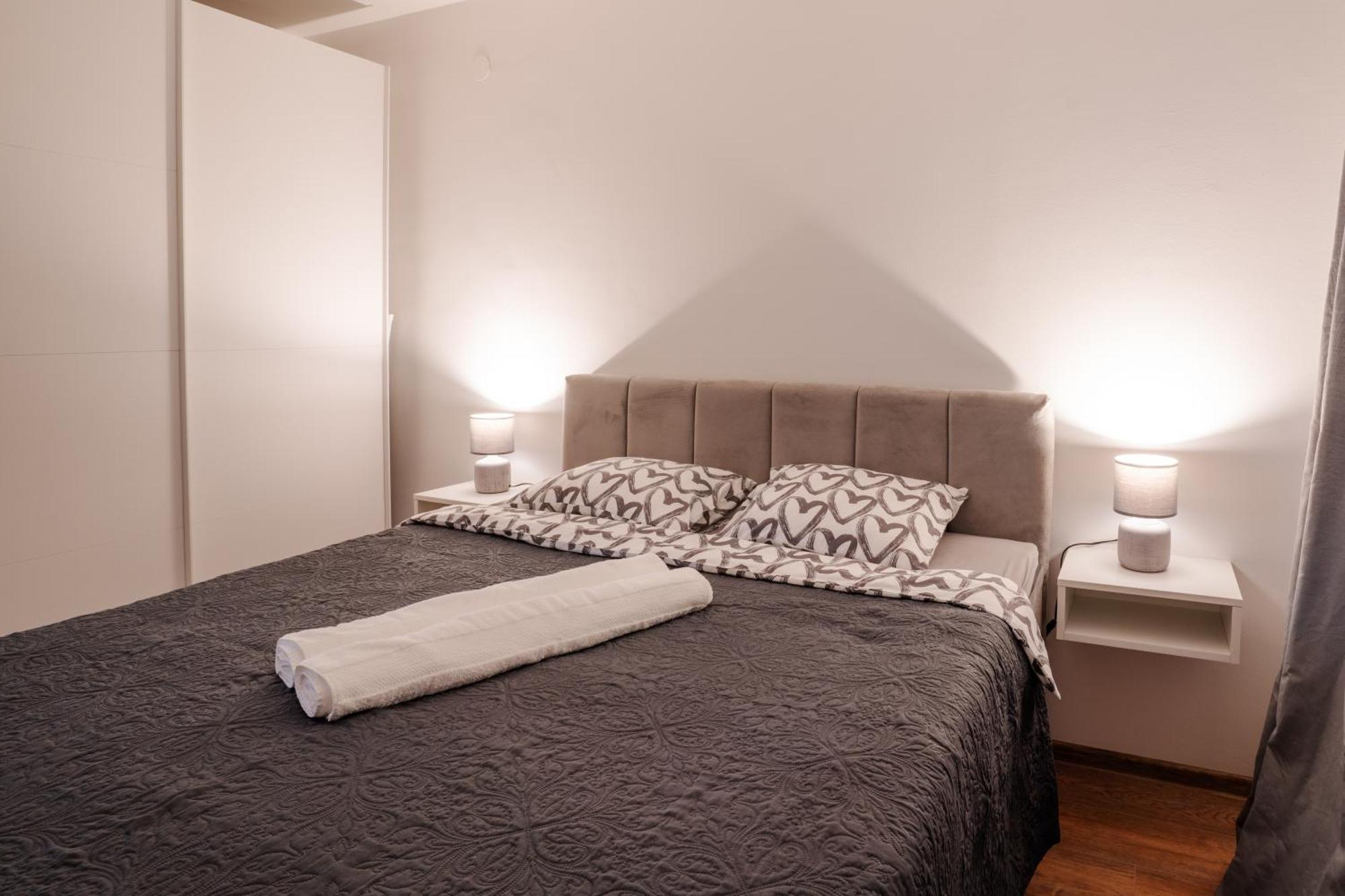Apartman Sanda Vukovar Exteriör bild