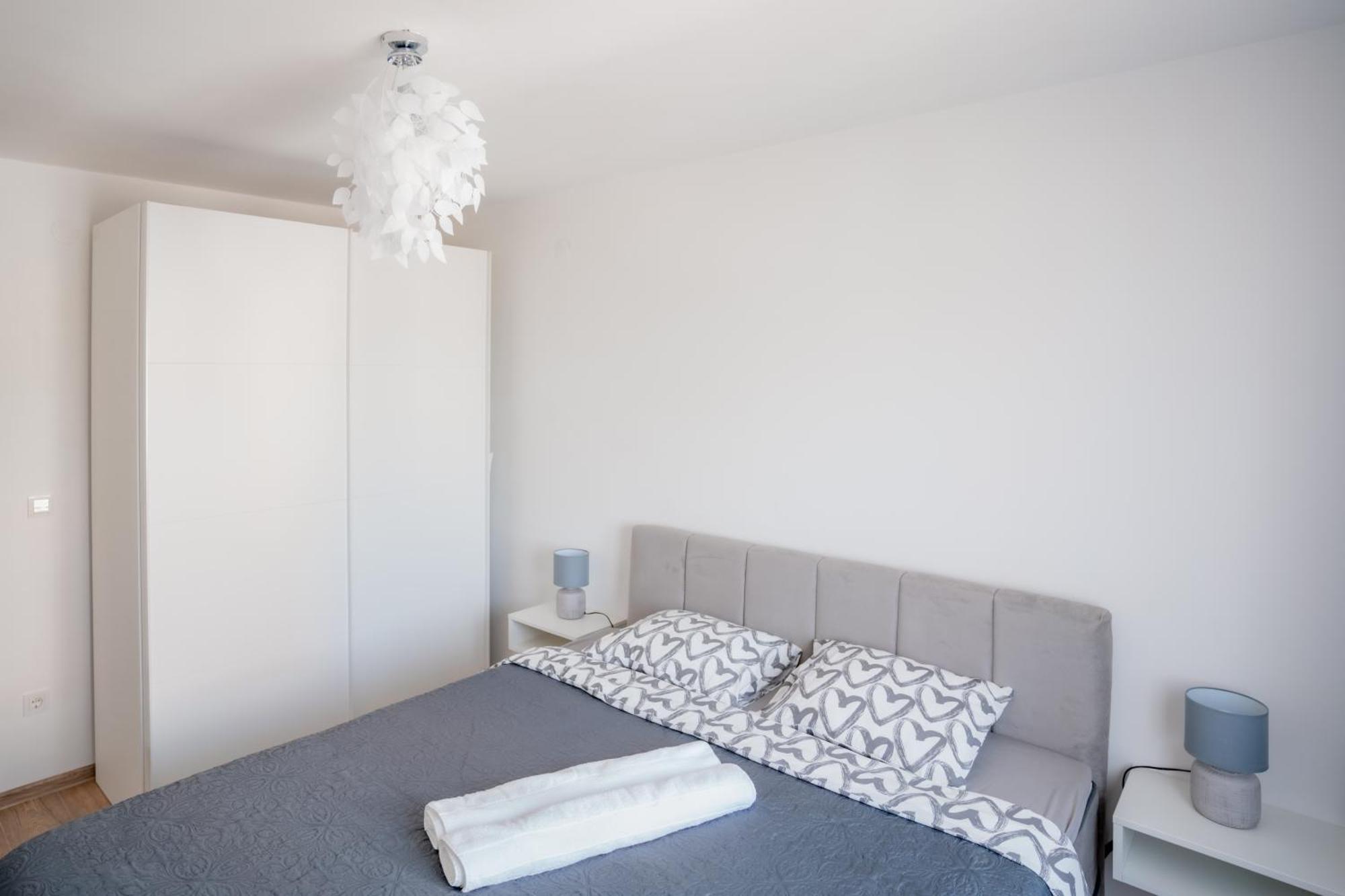 Apartman Sanda Vukovar Exteriör bild